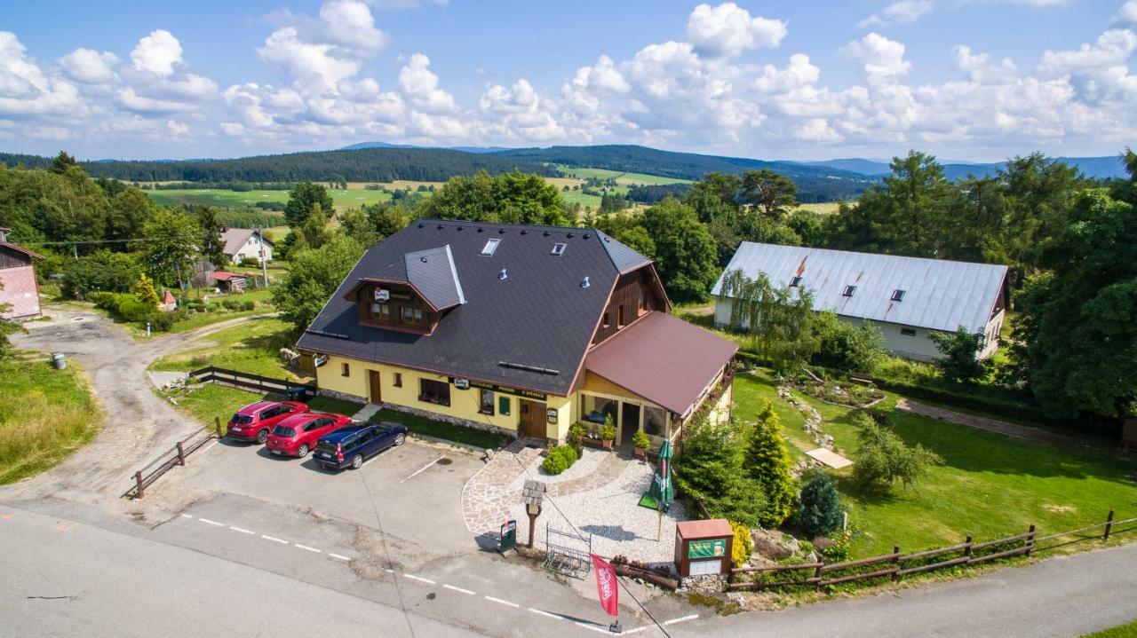 Penzion U Zpevaku Nove Hutě Bagian luar foto